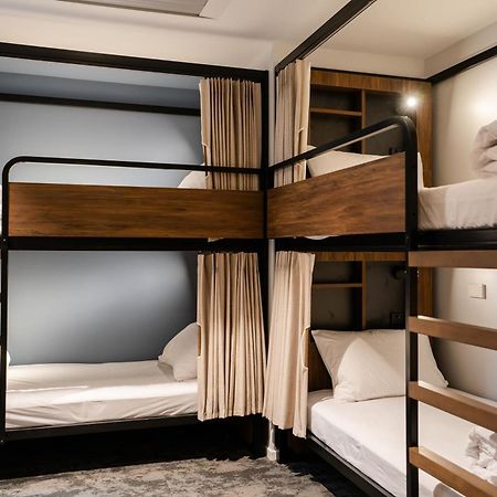 Haka House Rotorua Hostel Bagian luar foto A capsule hotel in Tokyo