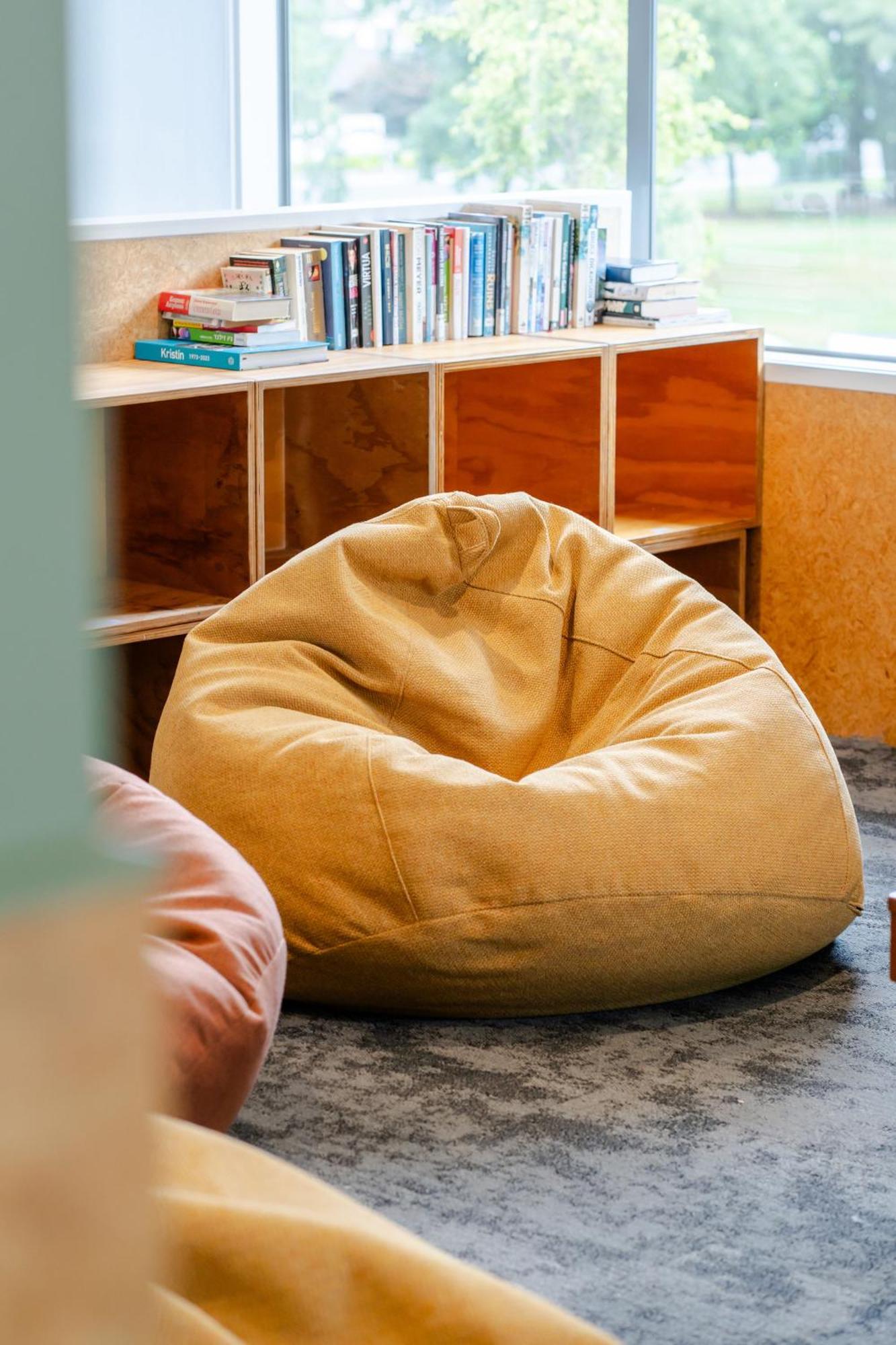 Haka House Rotorua Hostel Bagian luar foto Bean bag